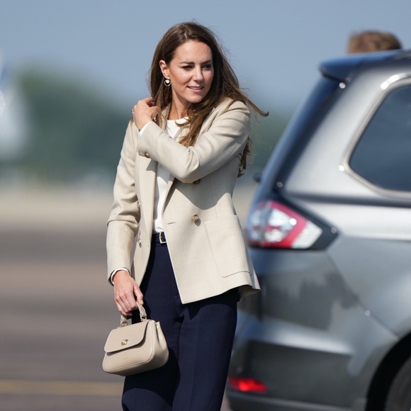 Reiss Larsson Wool Blazer - Picture 10 of 10